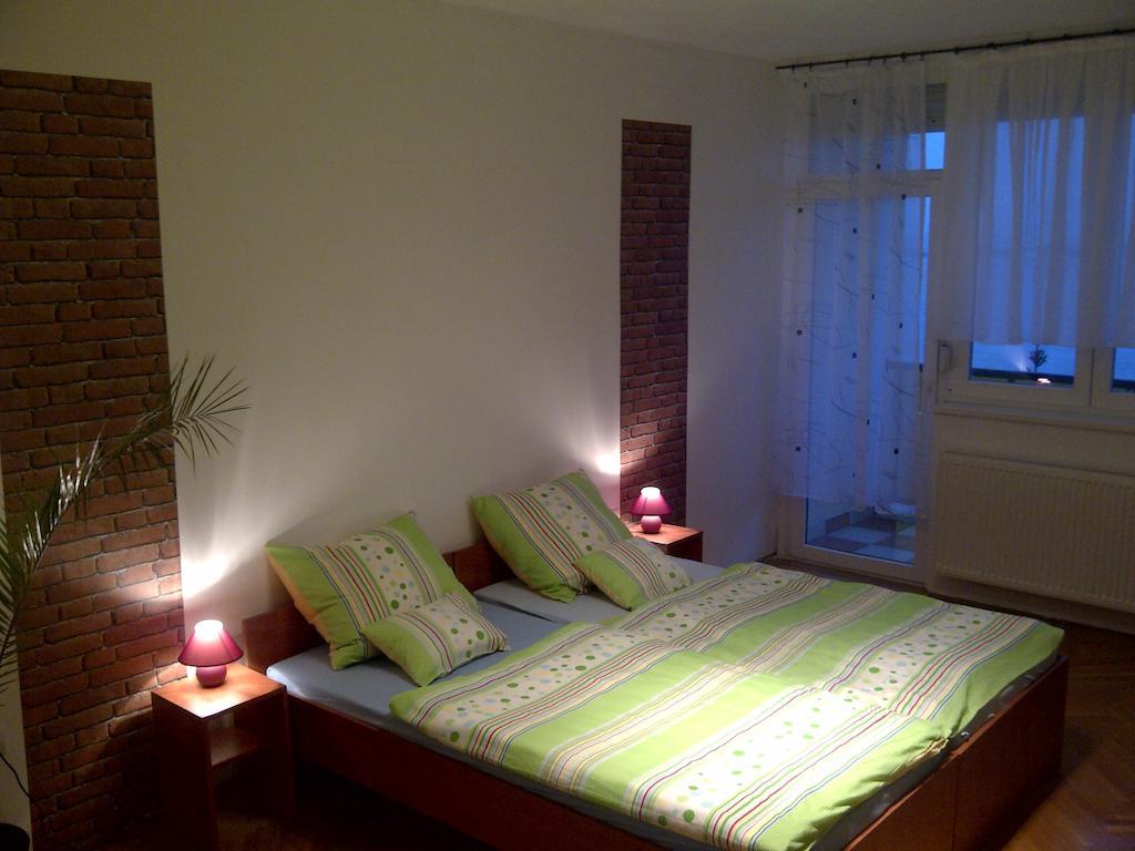 Acceptus Domus Apartment Szombathely Room photo